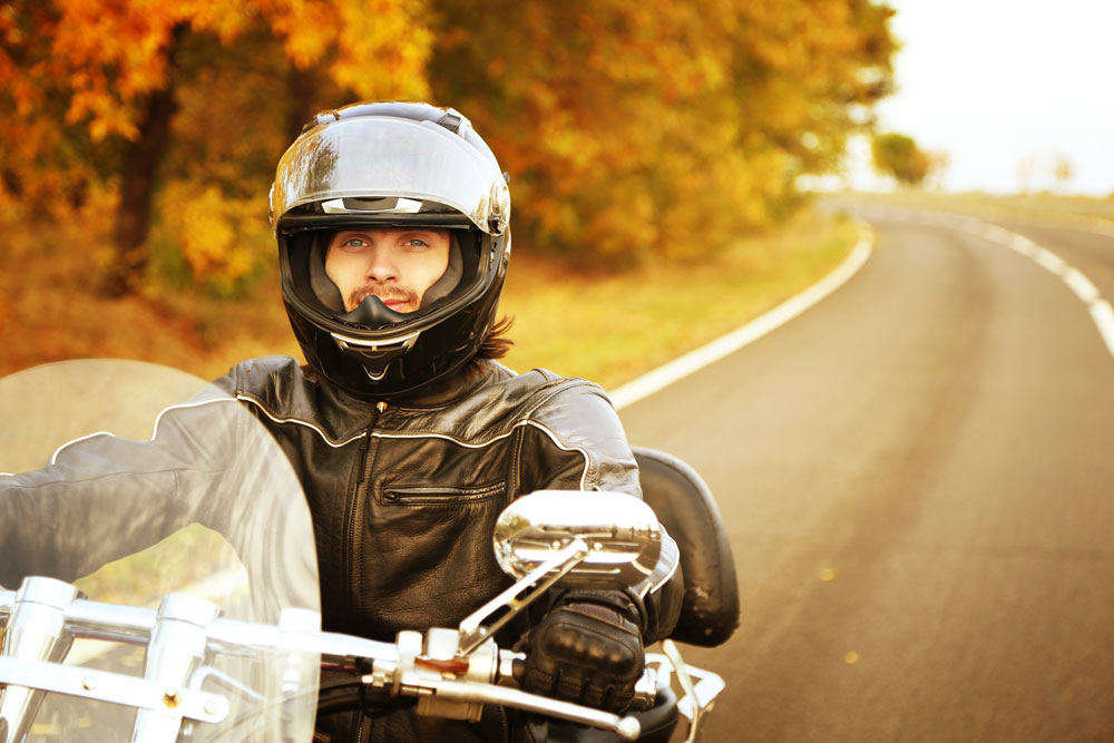 Guía para comprar un casco de moto y a la
